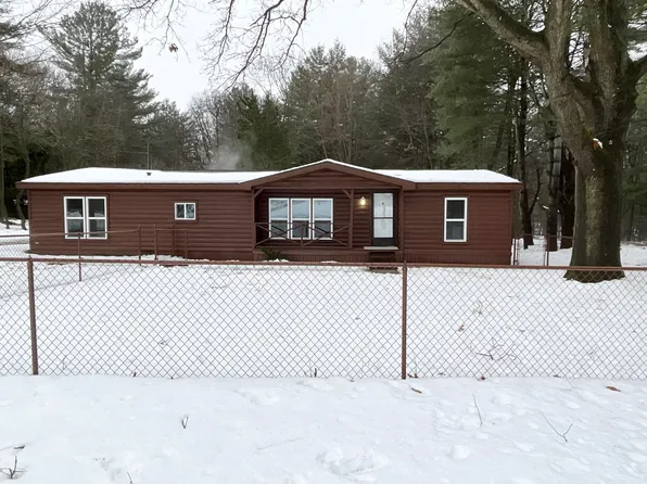 17737 Peach Ridge Ave, Kent City, MI 49330