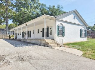 2105 Englewood Ter APT 1, Independence, MO 64052