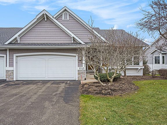 2nd image of 3769 Crystal Waters Ln NE
