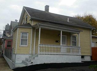 158 Early St, Providence, RI 02907