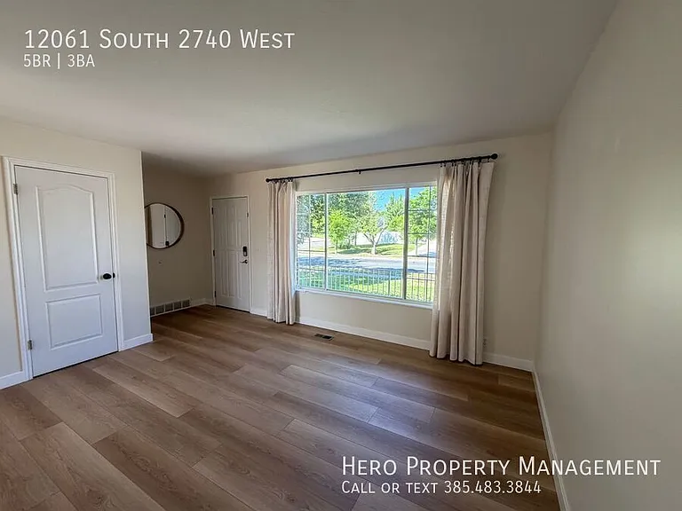 12061 S 2740 W — Photo 3