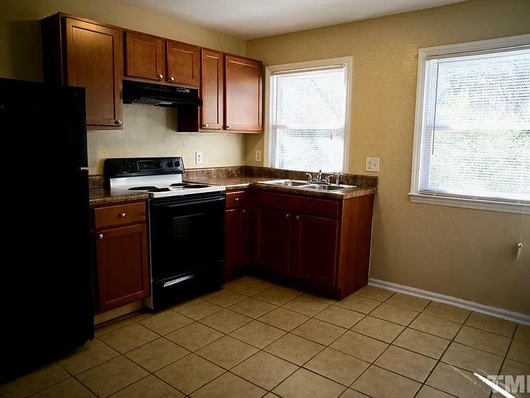 1320 Poole Rd #H — Photo 4
