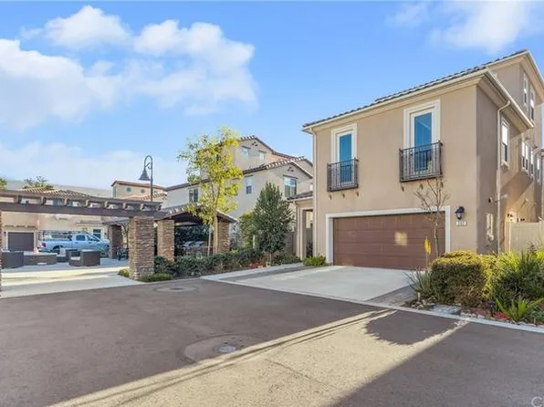 202 Calle Belleza, Lake Forest, CA 92630