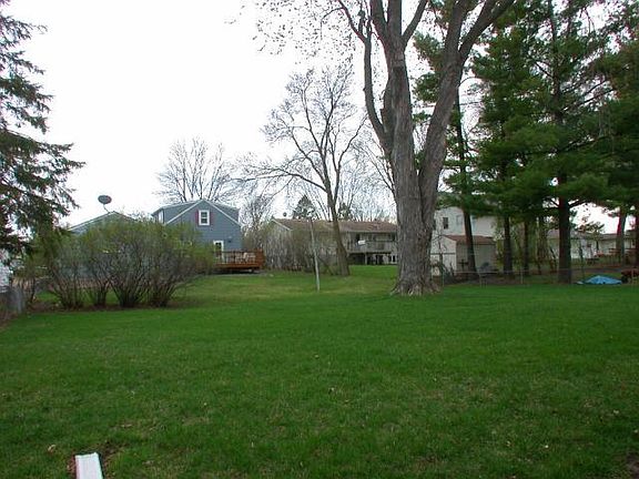 3rd image of 2800 Townview Ave NE