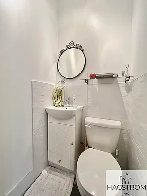 Rented by Hagstrom Management Inc | media 34