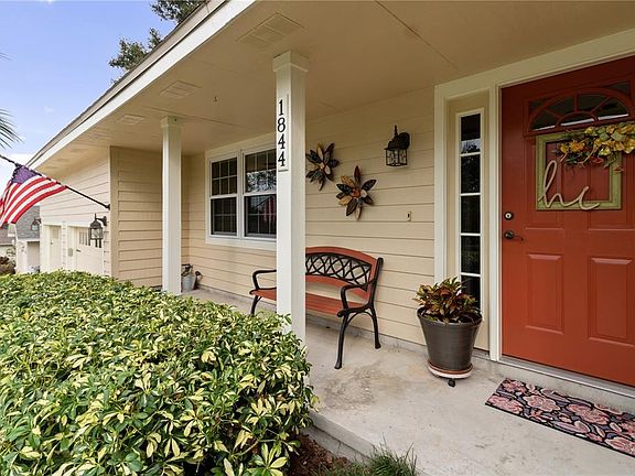 3rd image of 1844 Michelle Ln