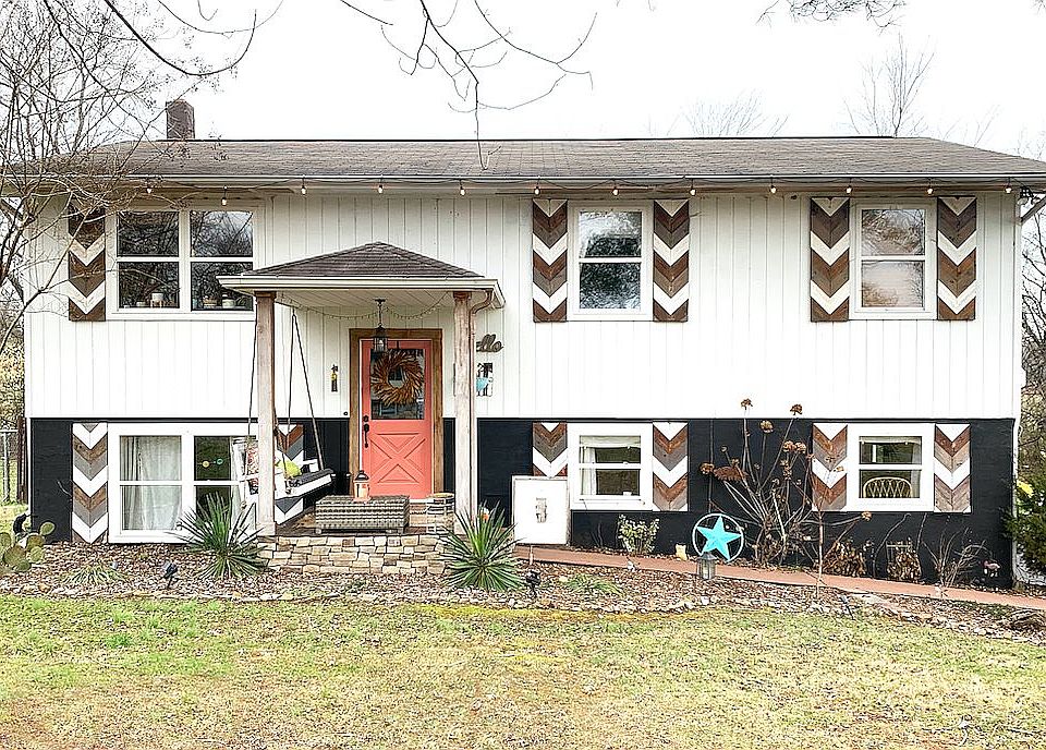 1st image of 342 Sky Valley Cir