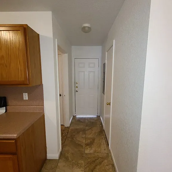 2802C Leroy Cir #C — Photo 8