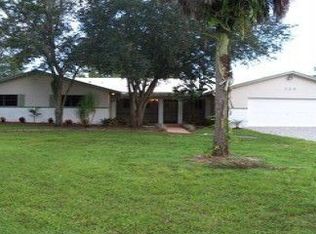 725 10th Ave NW, Naples, FL 34120