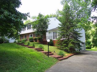 20 Flower Rd, Hopewell Junction, NY 12533