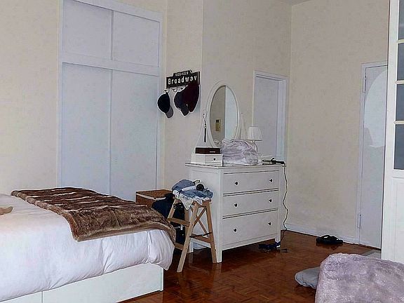 4th image of 2020 Broadway APT 3E