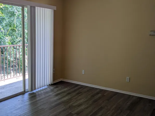 1365 Crafton Ave APT 2117, Mentone, CA 92359