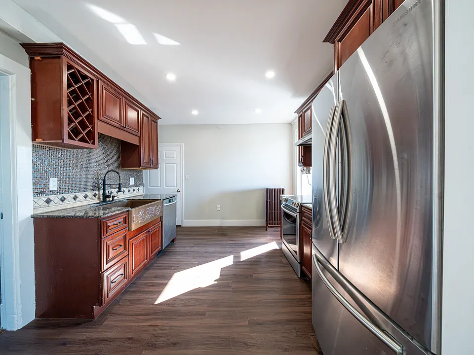 7 Cherry St #2