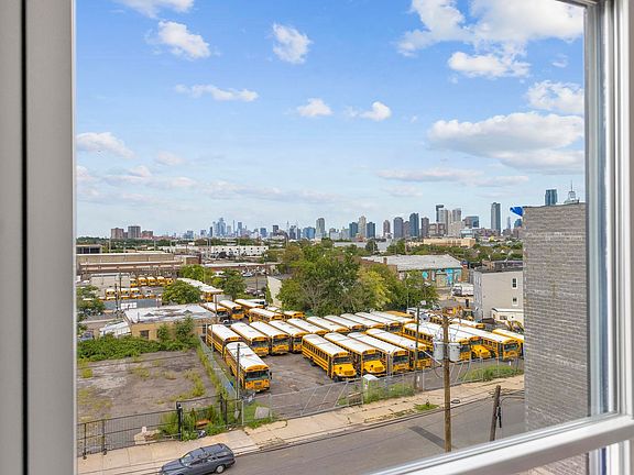 4th image of 660 Grand St APT 206