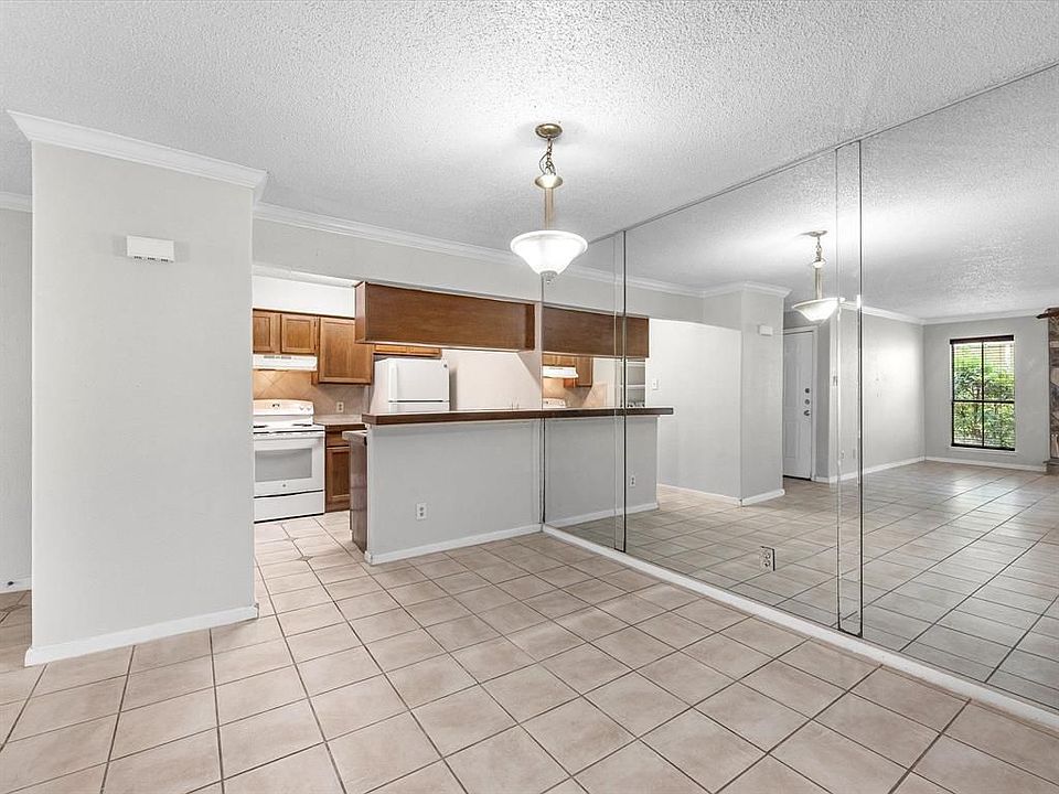 1st image of 17401 Red Oak Dr APT 87