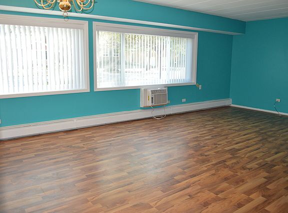 3rd image of 1141 Leavitt Ave APT 114
