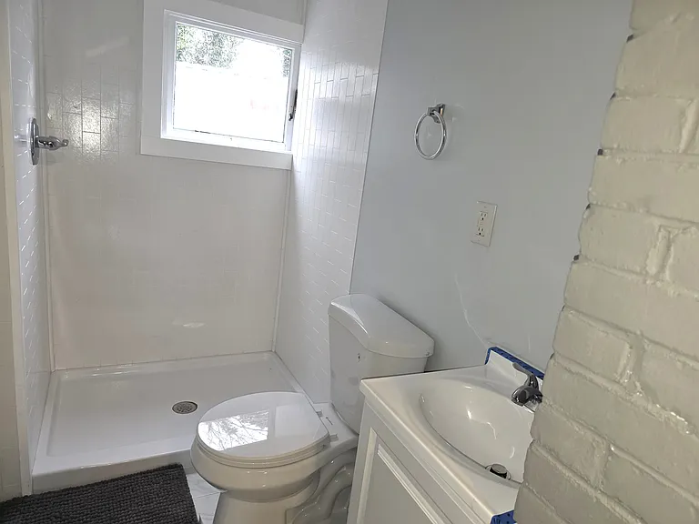 11A Cove Rd #A — Photo 15