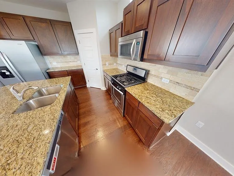 2021 Geniveive Ln #288C — Photo 10