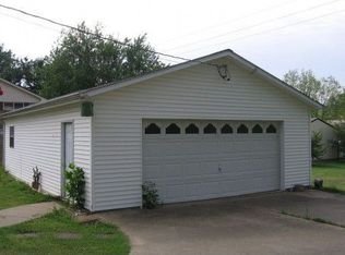 730 Fairlane Dr, Murray, KY 42071