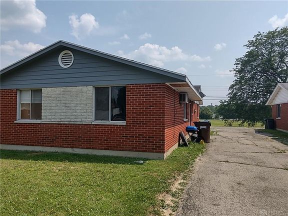 4th image of 460 Burman Ave