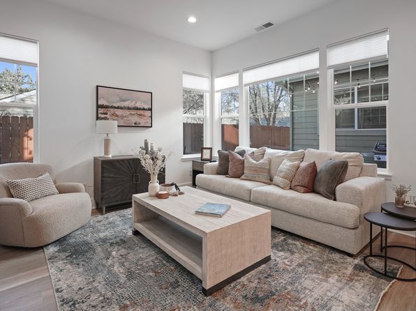 33 SW Truman Ave, Bend, OR 97702