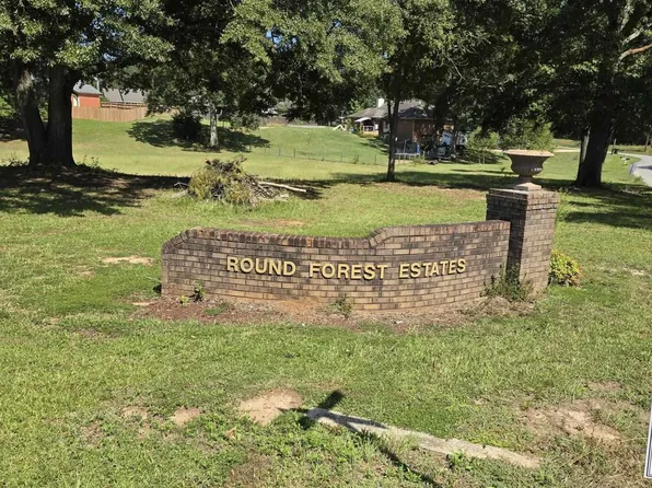 110 Round Forest Dr #4, Clanton, AL 35045