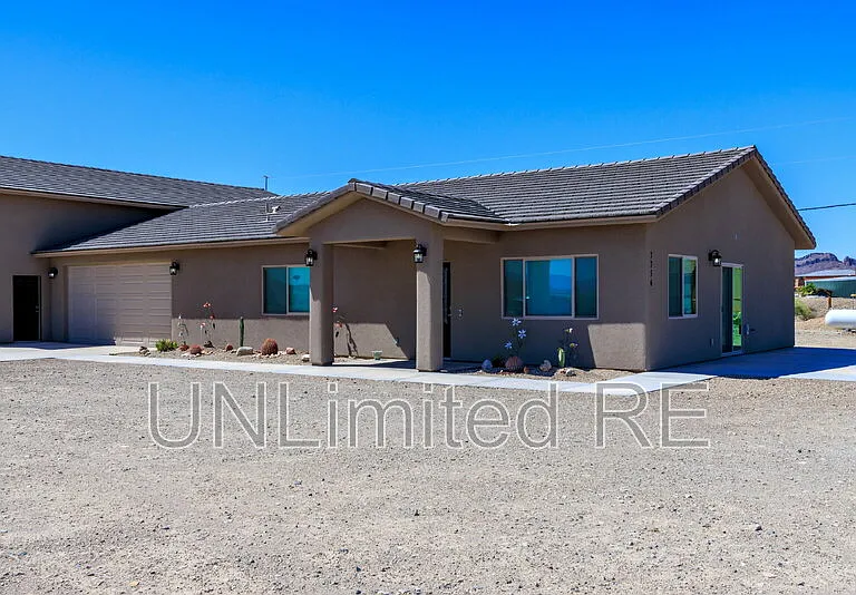 7756 N Sierra Vista Dr — Photo 5