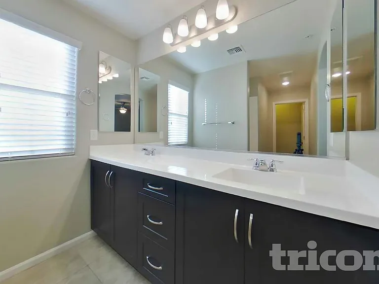 12554 W Hummingbird Ter — Photo 9