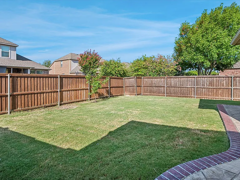 1037 Everglades Dr — Photo 24