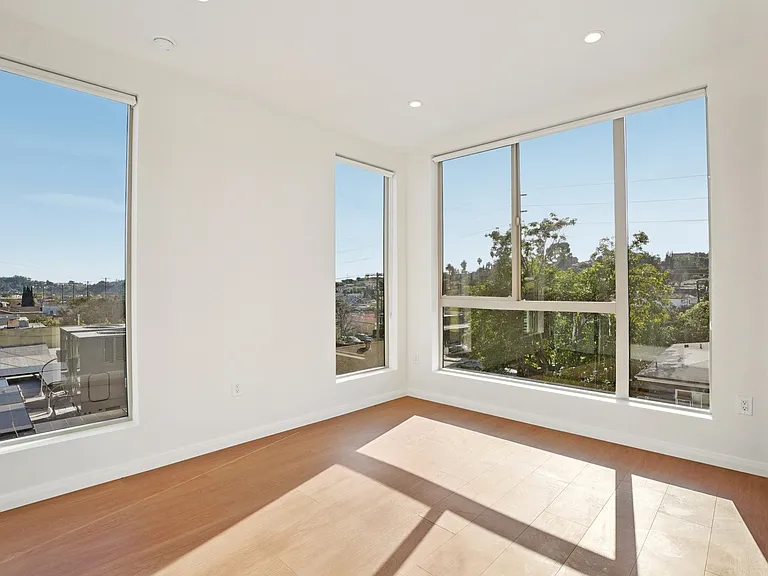6162 Oak Crest Way #1/4 — Photo 17