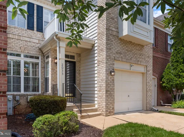 2033 Woodshade Ct, Bowie, MD 20721