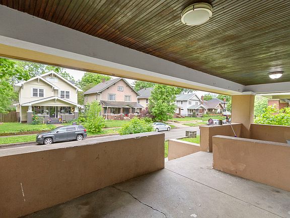 3rd image of 3939 N Park Ave #3939