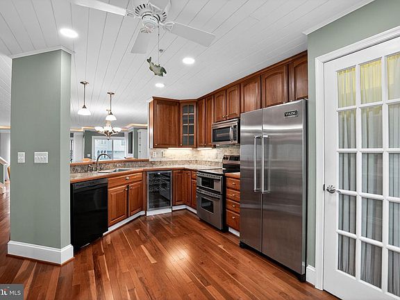 4th image of 8054 Windward Key Dr