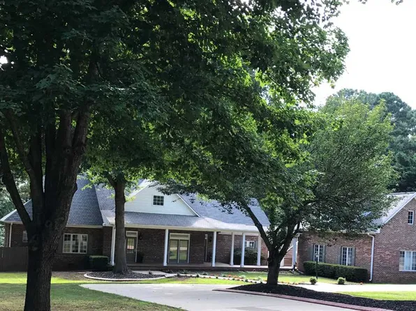 106 Sunrise Harbour Dr, Anderson, SC 29621