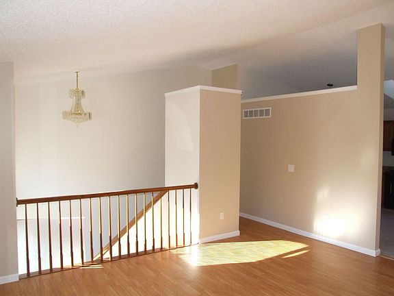 2nd image of 2358 Bramble Ln