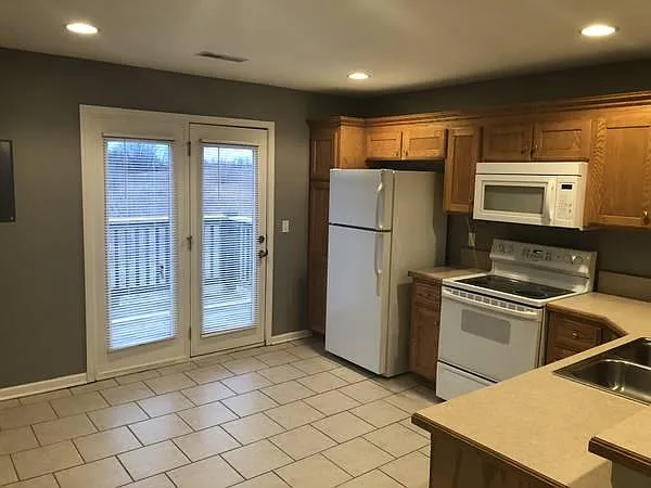 16023 Prairie Way #16023 — Photo 11