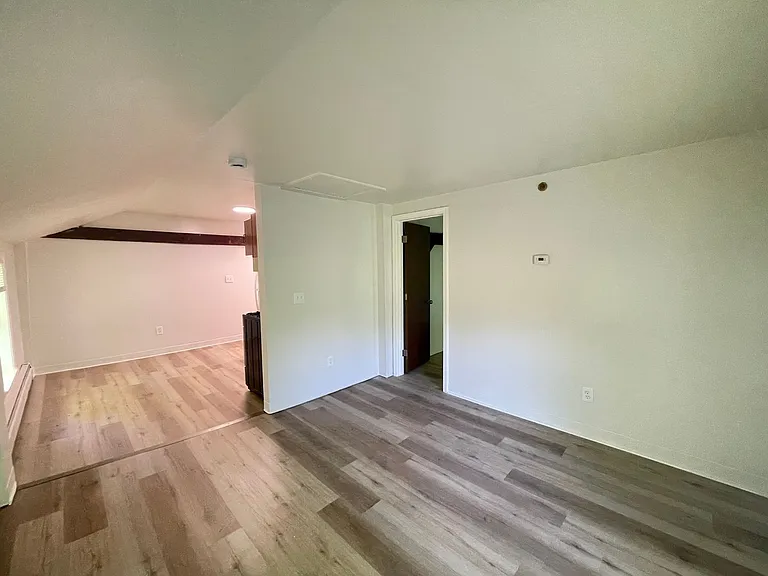 98 Main St #8 — Photo 4