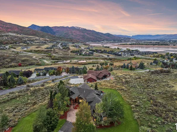 6576 E Via Cortina St, Huntsville, UT 84317