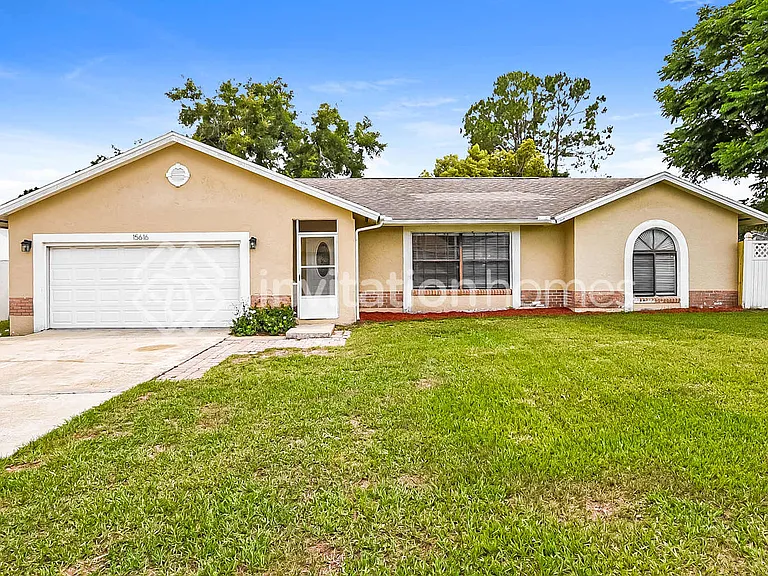 15616 Hidden Lake Cir — Photo 1