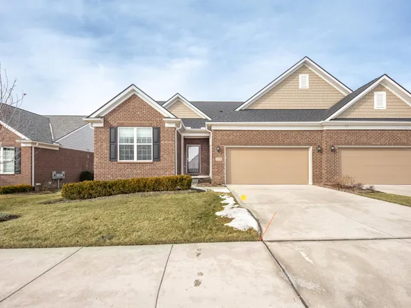 3436 Bella Vista Dr, Ann Arbor, MI 48108