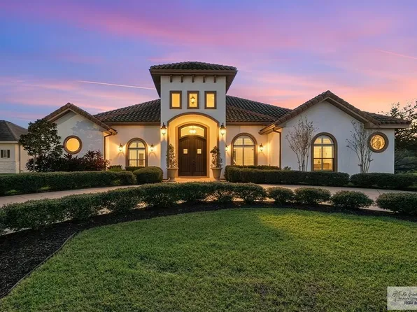 300 Nicholas St, Rancho Viejo, TX 78575