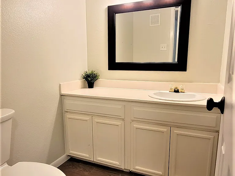 2118 Warnford Pl — Photo 20