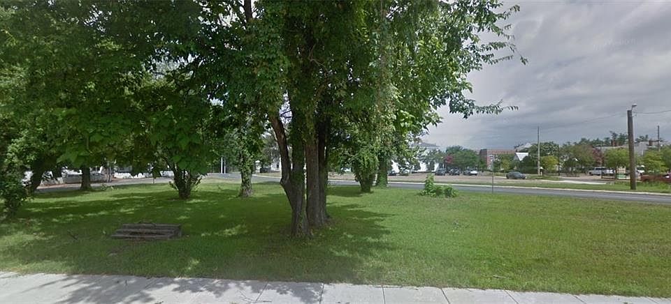 2nd image of 322 Winn St