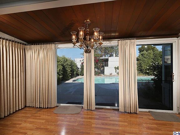 5th image of 6846 La Presa Dr
