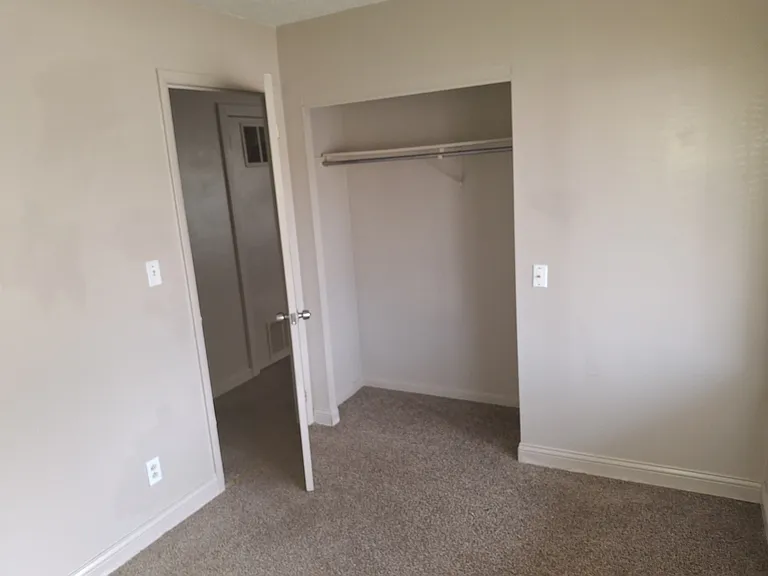5439 Gerald Dr — Photo 23
