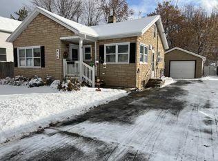 416 Gray St, Green Bay, WI 54303