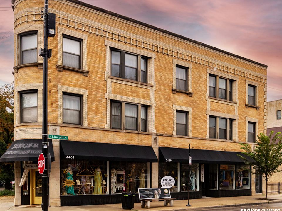 1st image of 1721 W Cornelia Ave #2
