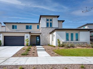 1048 Treasure Hills Dr, Madera, CA 93636