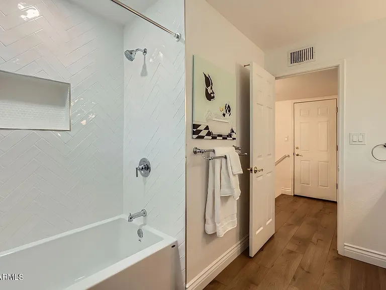 1305 E Steamboat Bend Dr — Photo 31