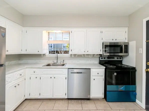 1504 Dauphin St #1, Mobile, AL 36604